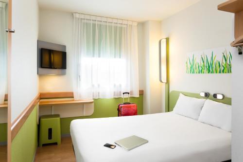 B&B Hotel Zaragoza Plaza Mozart Экстерьер фото